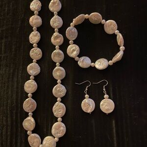 BBJ Parure Silver Flat Keshi
Freshwater Coin Pearl Set